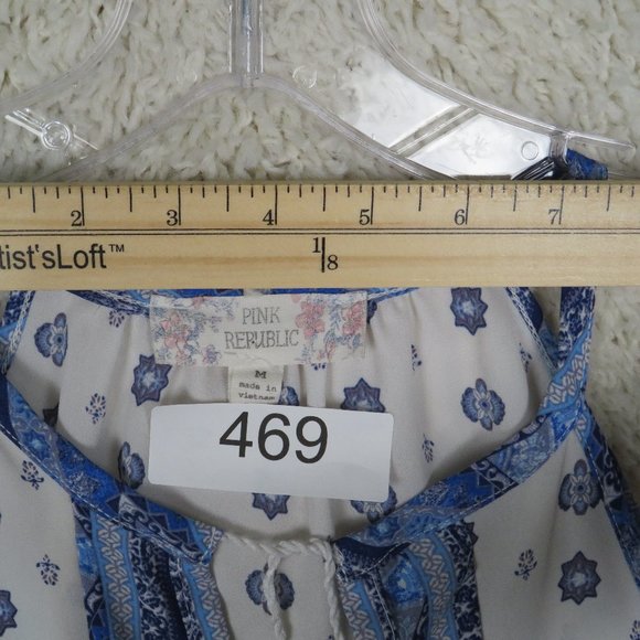 Pink Republic* Women's Camisole Sleeveless Split Neck Curved Hem Blouse~ Medium - Picture 9 of 11